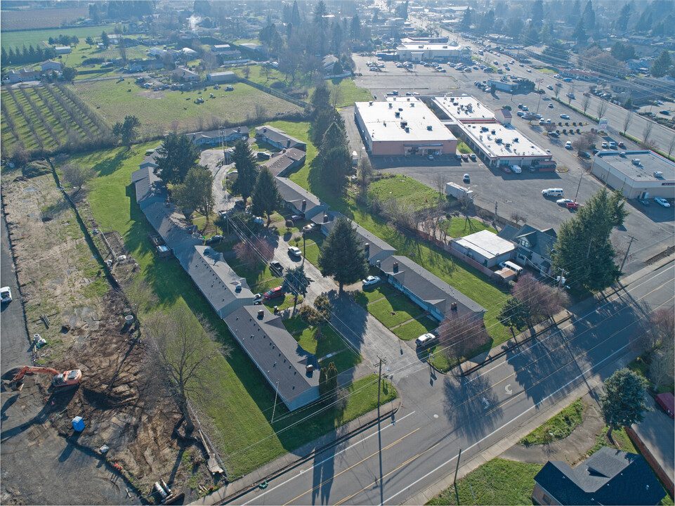 1034-1081 Dunn Ct in Woodburn, OR - Building Photo