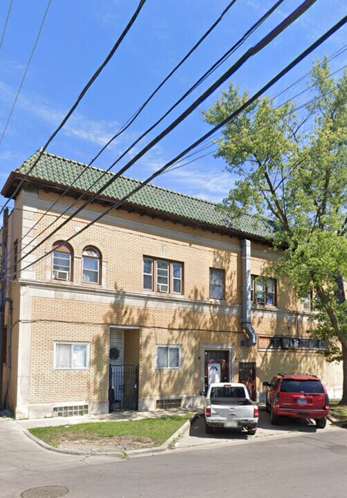 4808 W Barry Ave in Chicago, IL - Building Photo