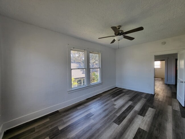 234 E 18th St, Unit 238 East 18th Street in Jacksonville, FL - Foto de edificio - Building Photo