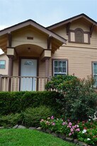 303 Vincent St in Houston, TX - Building Photo