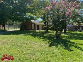2608 Carrington Dr in Hephzibah, GA - Building Photo
