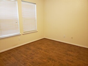 110 Genesee Ridge Dr in Conroe, TX - Building Photo - Building Photo