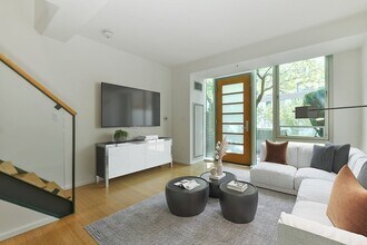 2 Earhart St in Cambridge, MA - Building Photo - Building Photo