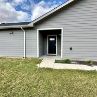 297 Frogmore Lp in Uhland, TX - Building Photo - Building Photo