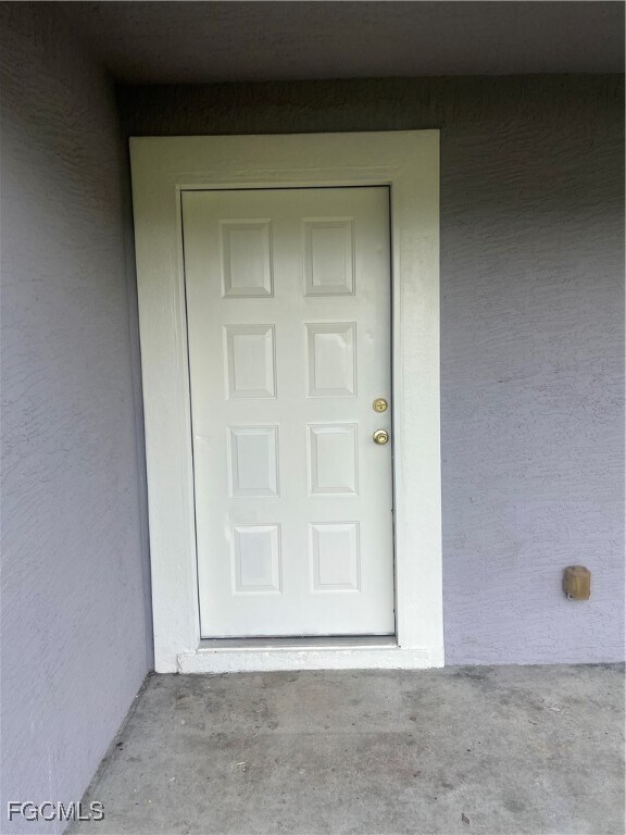 5010 Dolphin Ct in La Belle, FL - Building Photo - Building Photo