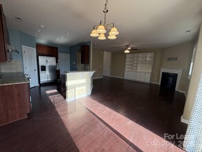 10928 Burnt Leather Ln in Charlotte, NC - Foto de edificio - Building Photo