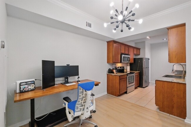 2255 Braeswood Park Dr