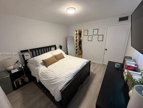 8607 SW 68th Ct in Pinecrest, FL - Building Photo - Building Photo