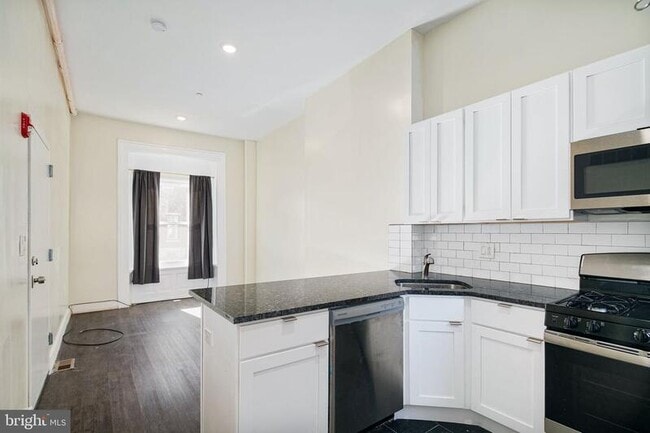 1825 Master St photo'