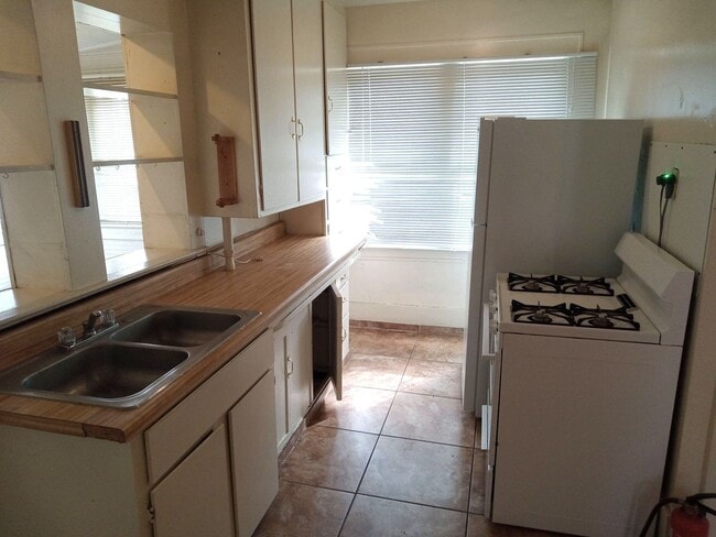 property at 2129 Coal Ave SE