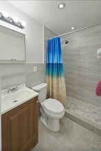 9340 SW 24th St in Miami, FL - Building Photo - Building Photo