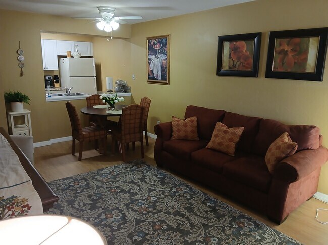 9380 Lennex Ln, Unit 718 in Ft. Myers, FL - Building Photo - Building Photo