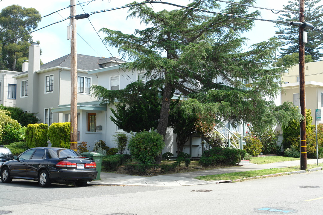 1647 Walnut St in Berkeley, CA - Building Photo