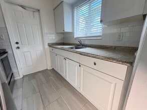 3121 NE 7th Ave in Pompano Beach, FL - Building Photo - Building Photo