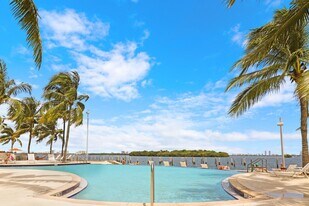 750 NE 64th St in Miami, FL - Building Photo