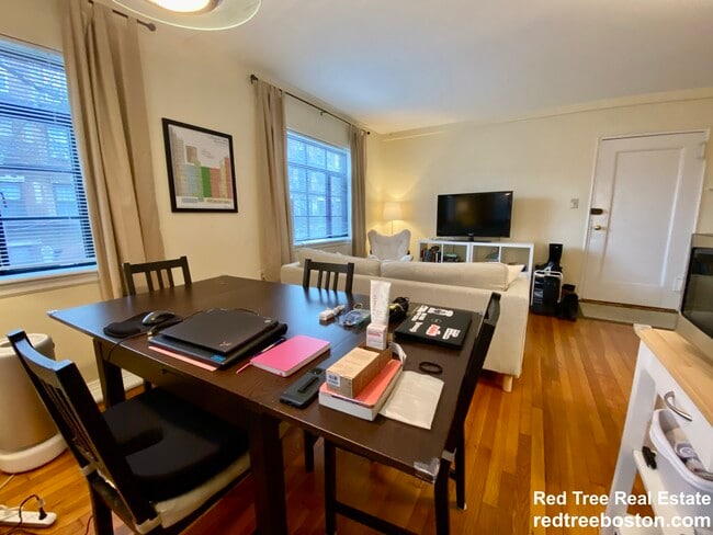 69 Strathmore Rd, Unit 4 in Boston, MA - Foto de edificio - Building Photo