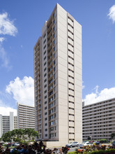 Lakeside West in Honolulu, HI - Building Photo - Building Photo