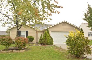4071 Dogwood Ct in Franklin, IN - Building Photo