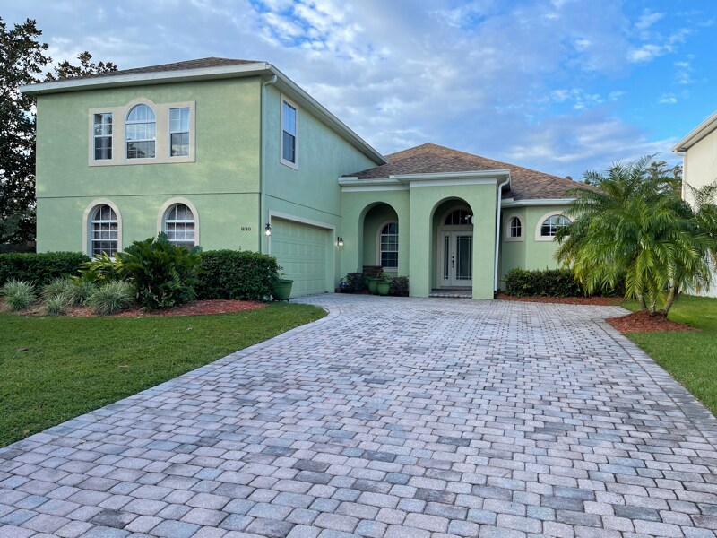 9180 Lake Avon Dr in Orlando, FL - Building Photo