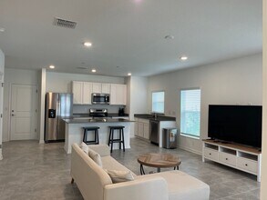 7067 Sienna Oak Aly in Orlando, FL - Building Photo - Building Photo