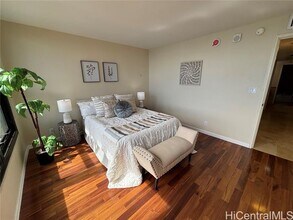 1600 Ala Moana Blvd in Honolulu, HI - Foto de edificio - Building Photo