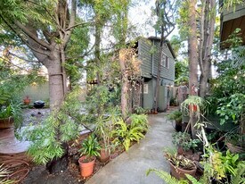 3869 McLaughlin Ave, Unit Rear in Los Angeles, CA - Building Photo