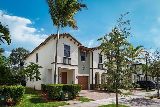 8885 NW 102nd St in Medley, FL - Foto de edificio - Building Photo