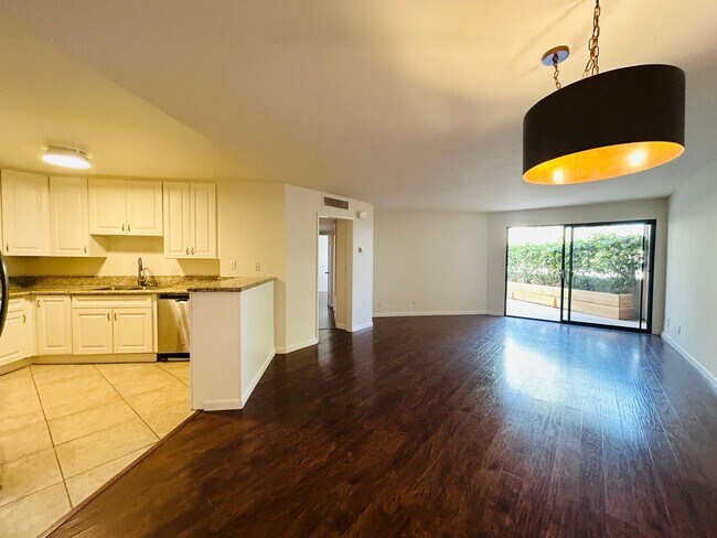 4499 Via Marisol in Los Angeles, CA - Building Photo - Building Photo