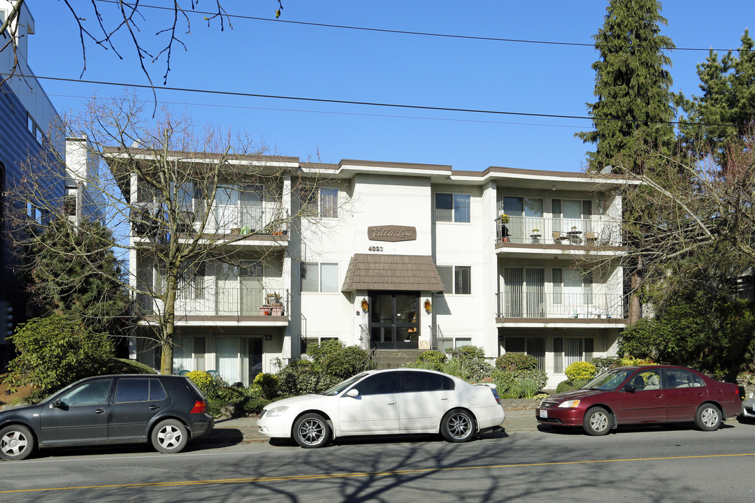 Villa Lisa Apartments in Seattle, WA - Building Photo