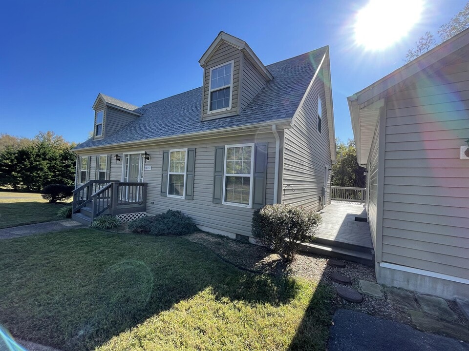 10197 Madison Dr in King George, VA - Building Photo