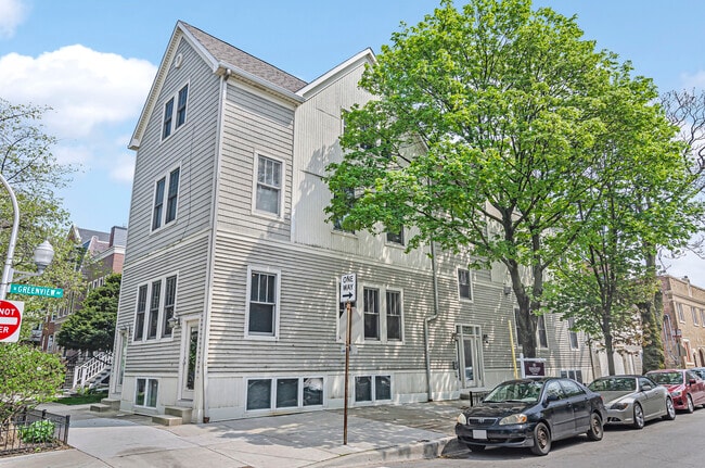 property at 1459 W Melrose St