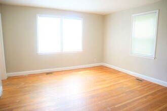 908 Dartmouth Rd in Baltimore, MD - Building Photo - Building Photo