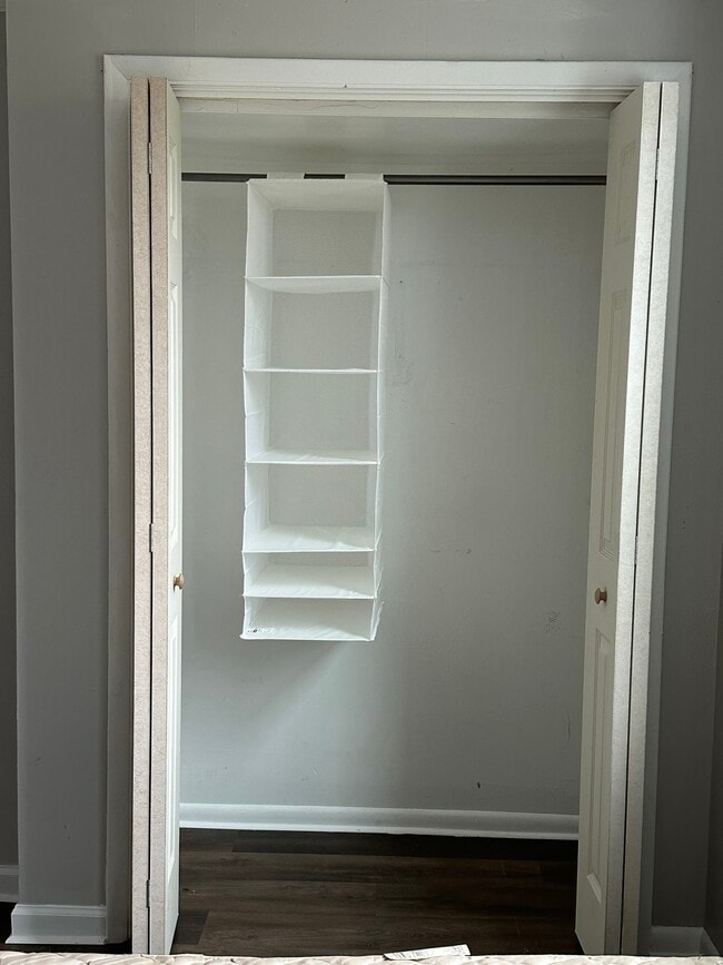 1821 Realty Ave, Unit Realty St