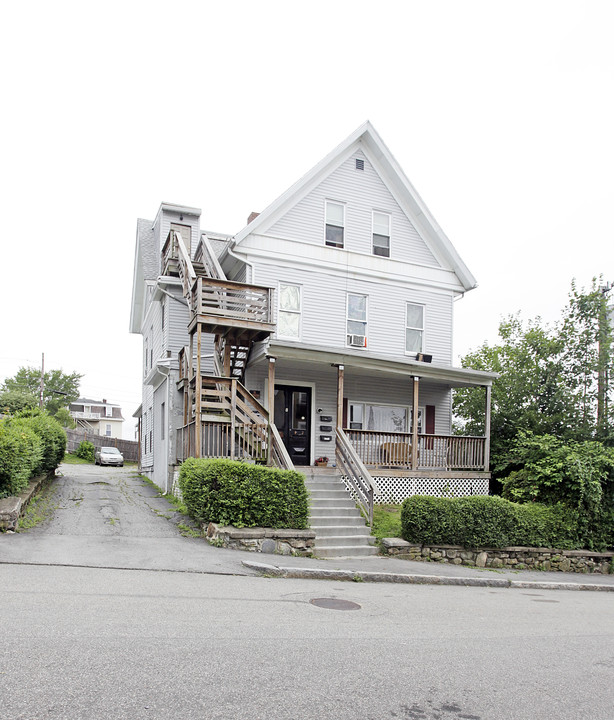 4 Allen St in Worcester, MA - Building Photo