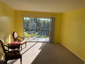 460 NW 20th St, Unit 214 in Boca Raton, FL - Foto de edificio - Building Photo