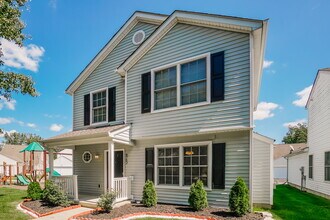 8752 Arrowtip Ln in Lewis Center, OH - Building Photo - Building Photo