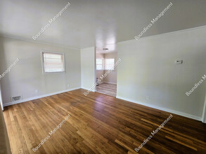 5689 Kite Dr in Forest Park, GA - Building Photo - Building Photo