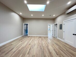 3605 Bergenline Ave, Unit F in Union City, NJ - Foto de edificio - Building Photo