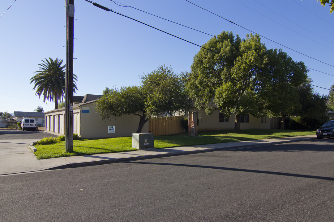 Bostonia Palms Apartments in El Cajon, CA - Foto de edificio