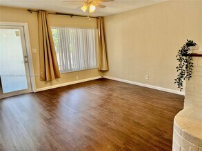 20 SE 13th Terrace in Dania Beach, FL - Building Photo - Building Photo