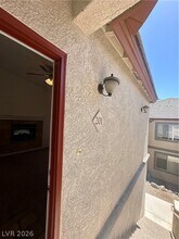 10237 King Henry Ave in Las Vegas, NV - Foto de edificio - Building Photo