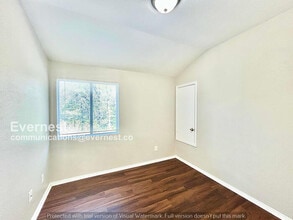 256 Creek Cove Dr in Dallas, TX - Building Photo - Building Photo