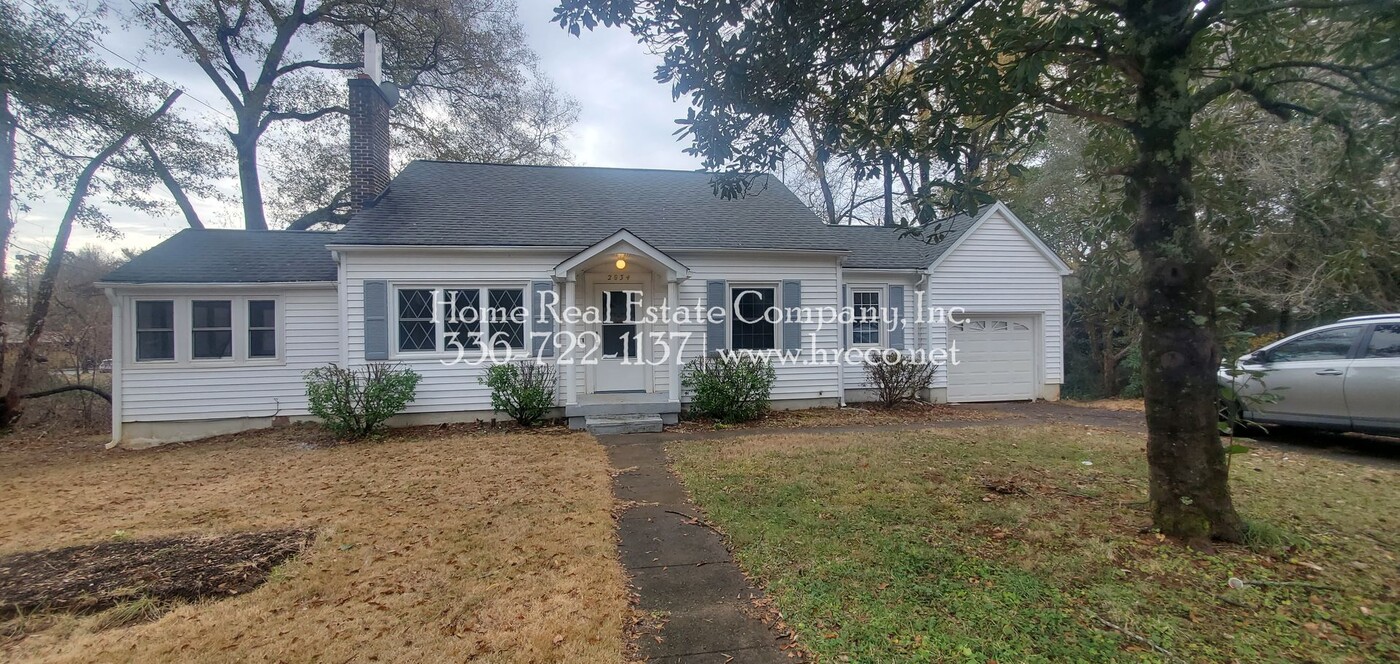 2834 Quincy Dr in Winston-Salem, NC - Building Photo