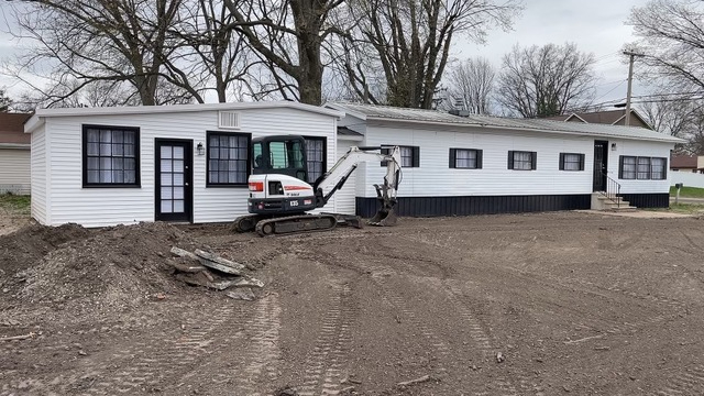 800 W Church St in Mascoutah, IL - Building Photo