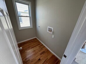 5 Margaret St in Chicopee, MA - Building Photo - Building Photo