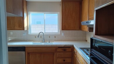 720 Fillmore St in Santa Paula, CA - Building Photo - Building Photo