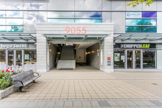 CentreBlock in Burnaby, BC - Building Photo - Building Photo