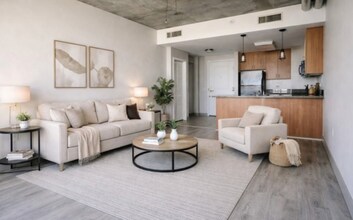 1080 Park Blvd in San Diego, CA - Building Photo - Building Photo