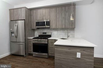 2016 N Franklin St in Philadelphia, PA - Building Photo - Building Photo