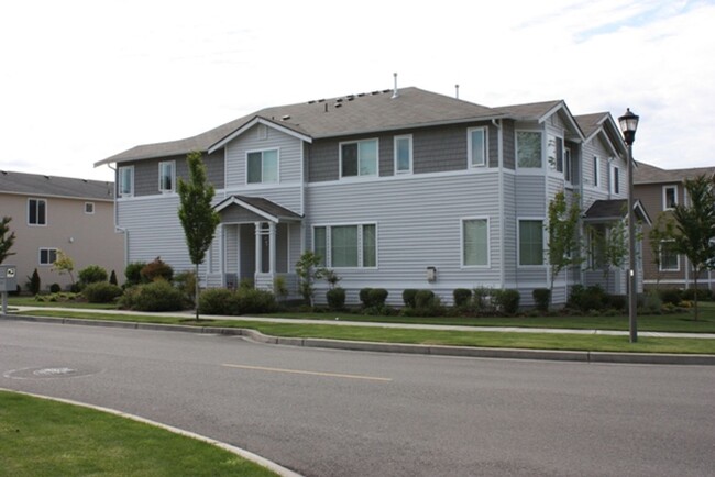 property at 2025 Garry Oaks Ave
